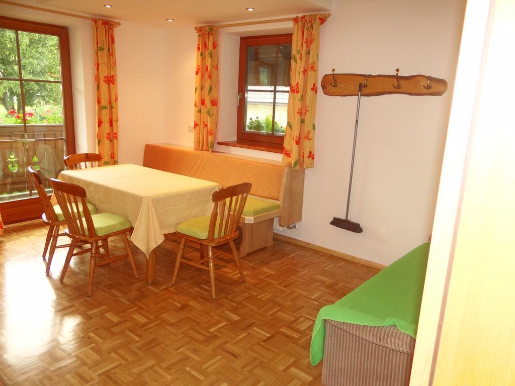 Haus Edelweiss Apartment Санкт Маргаретен им Лунгау Стая снимка